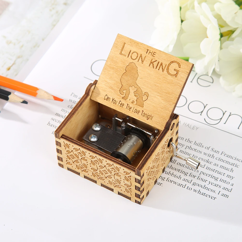 Hand Cranked Music Box Antique Carved Lion King Music Box Hand Cranked Wooden Musical Christmas Birthday Gift Home Decoration