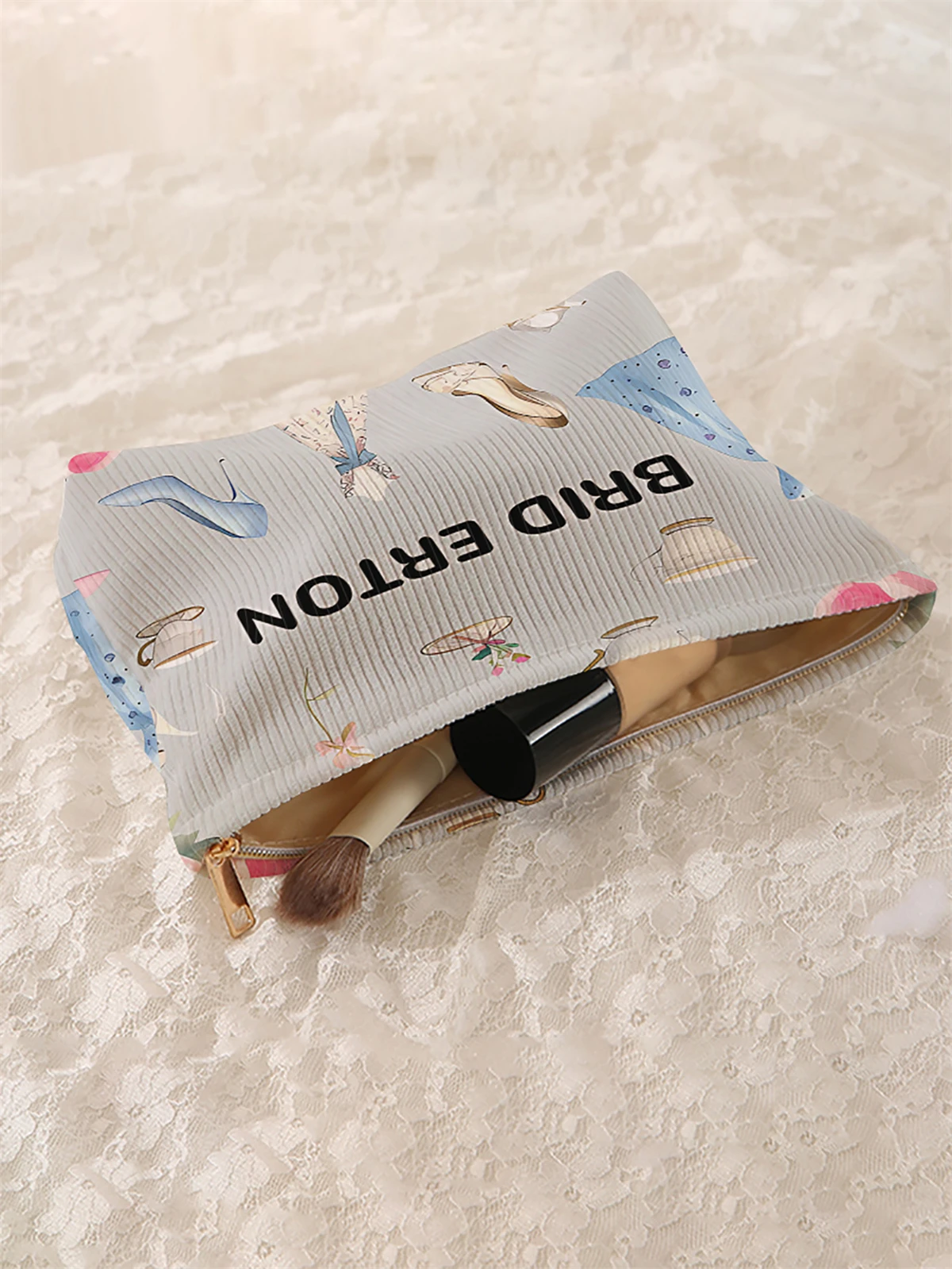 1 corduroy makeup bag, lightweight zipper makeup storage box, multifunctional bag with lining