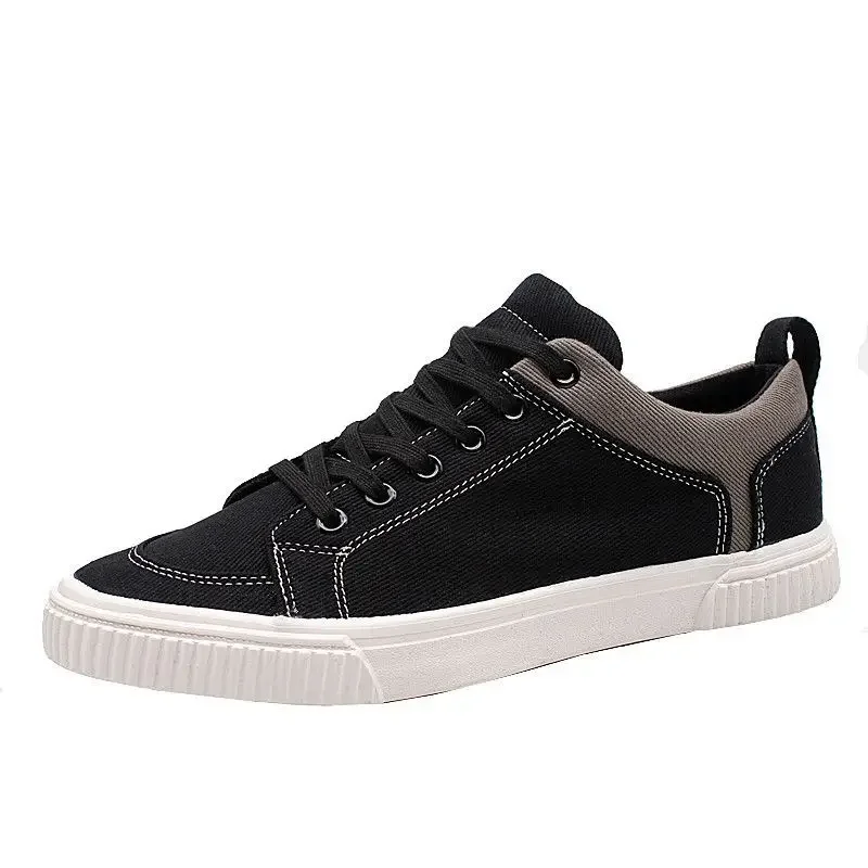 Men's Spring Canvas Shoes New Breathable Lace Up Casual Men's Versatile Flat Bottomed Cloth Shoes Anti Skateboard Tenis casual board shoes