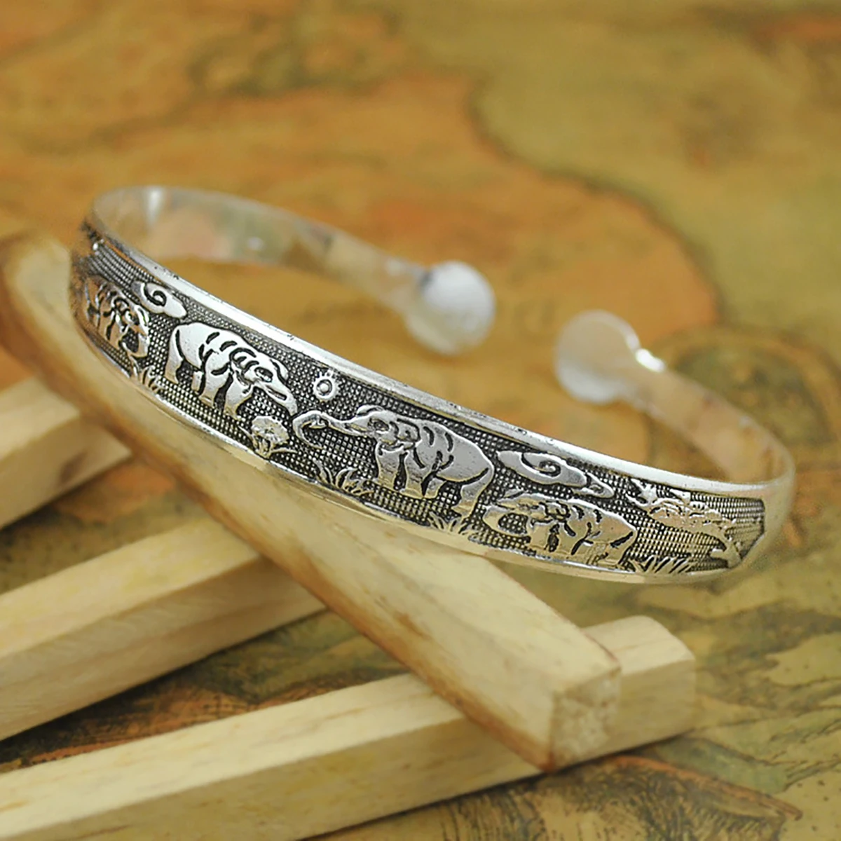 Retro Cuff Bracelet Image 6