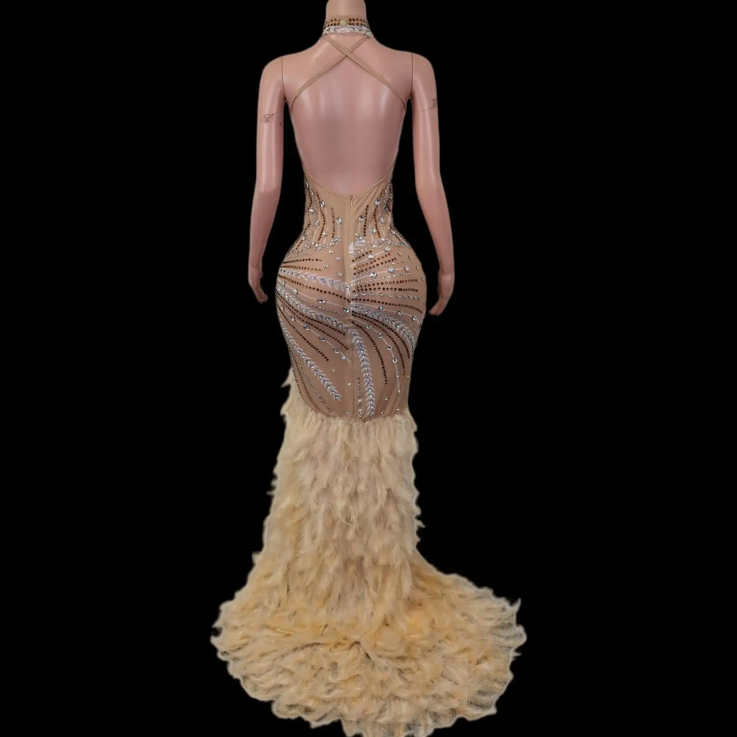 Рисунок 2 - Роскошное элегантное вечернее платье-русалка