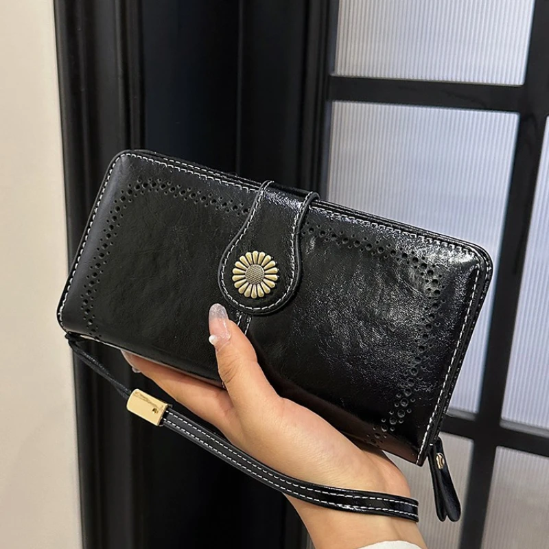 Vintage RFID Anti-Theft Large Capacity Women's Zipper Wallet with Wrist Strap