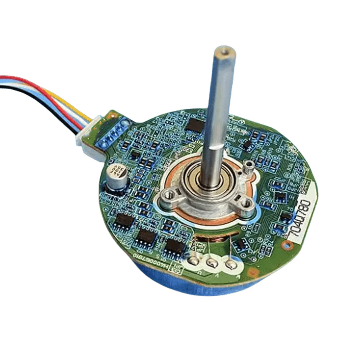 Détail du double roulement NMB sur le moteur sans balais à rotor horizontal 42F704Q780, avec câbles PWM visibles.