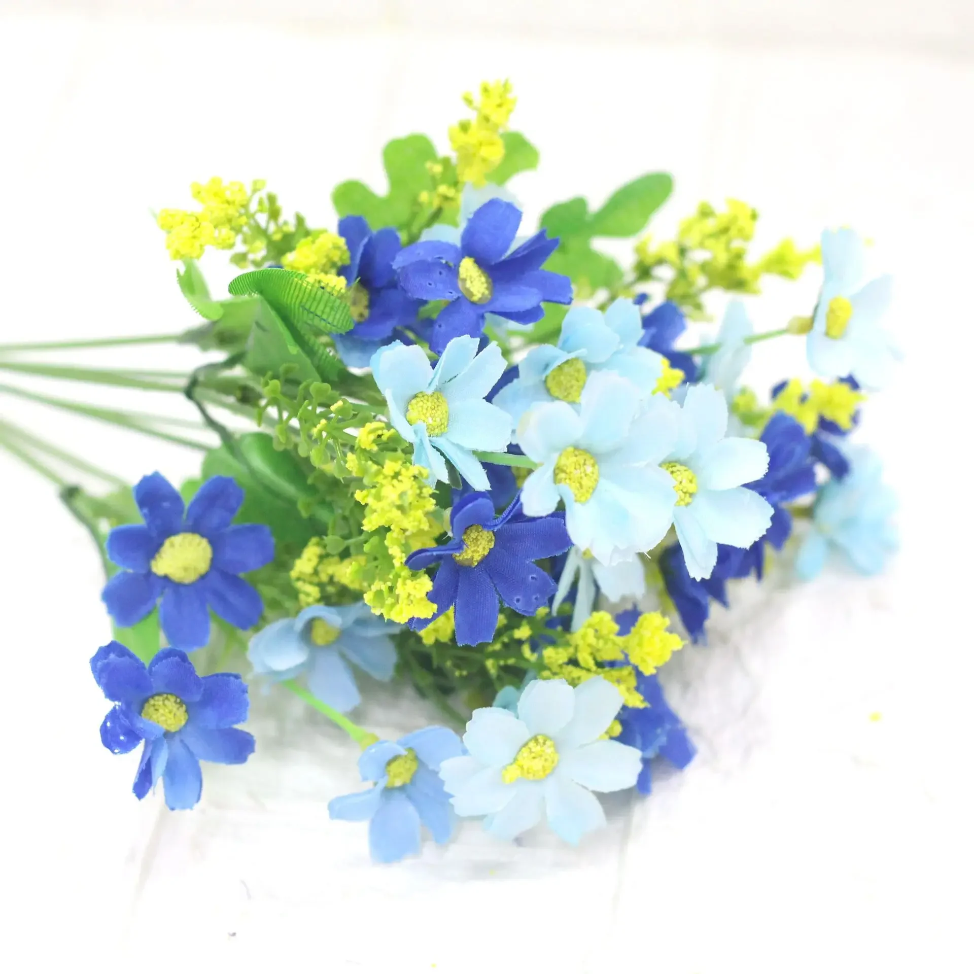 Artificial Gerbera Daisy Flower Bouquet for Home and Garden Decoration