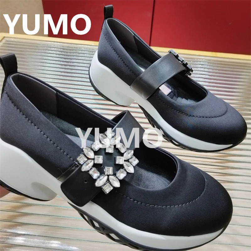 

2024 Spring New Water Diamond Button Velcro Fabric Casual Sports Shoes Women's Round Head Matsuke Thick Sole Dad Women's Shoes