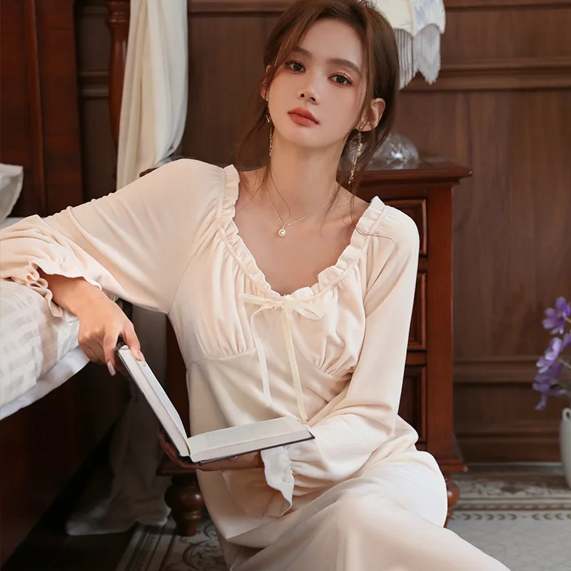 

Long Sleeve V-Neck Home Dress French Style Women's Sleepwear Sexy Bow Pajama Sleepshirt Reversible Mink Fleece Nightgown