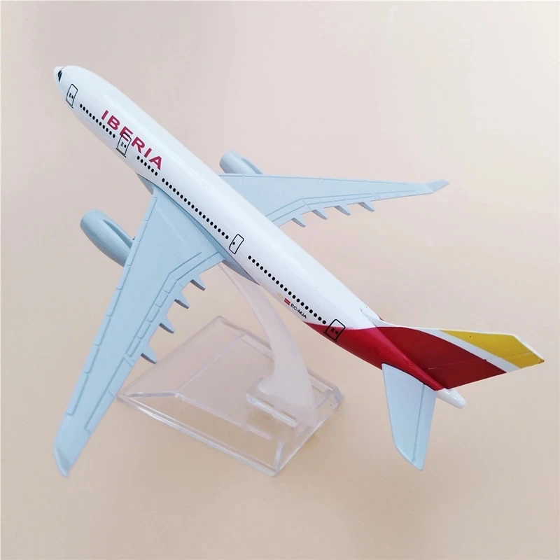 Modelo De Avião B737 Da LAN Airlines Em Escala 1:400 - Coleção E Decoração