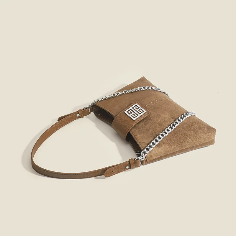 Retro Matte ChainUnderarm bag Women's High Capacity Casual Minimalist Shoulder Bag Trendy Versatile Crossbody Purse