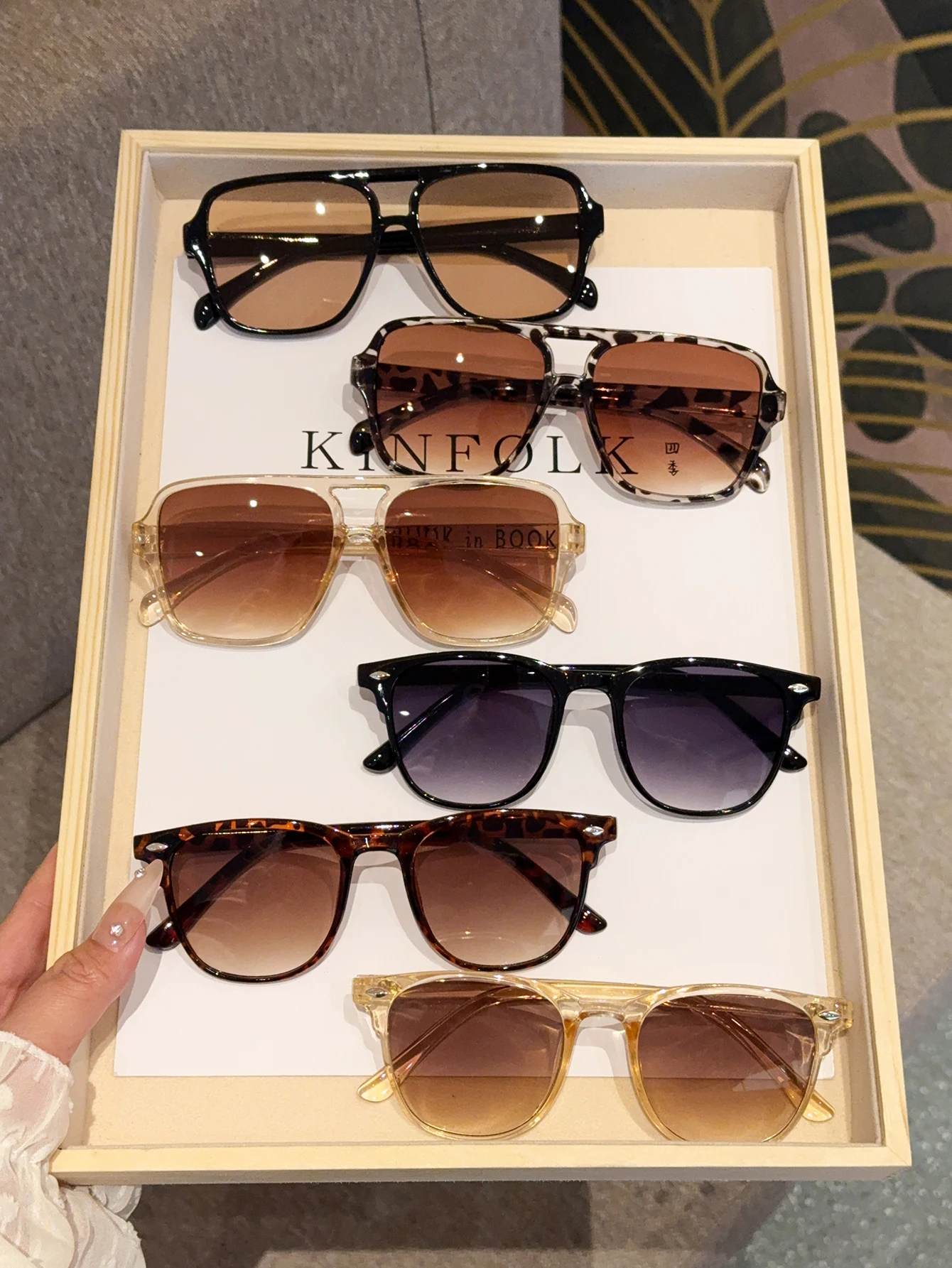 مجموعة نظارات بإطار مربع عصري مكونة من 6 قطع مناسبة لأي شكل وجه، عصرية وأسهل لتناسب التنقل اليومي