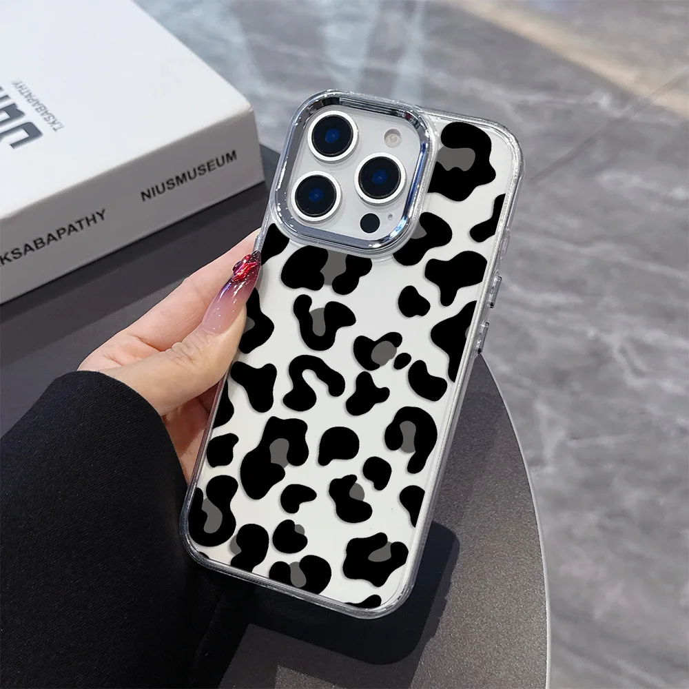 Chic Brown Leopard Pattern Phone Case – Fashionable Protective Cover
