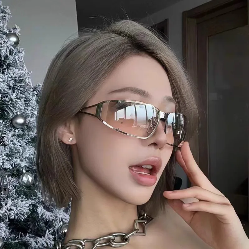 Futuristic Large Frame Sunglasses with Personalized Hollow Rivets