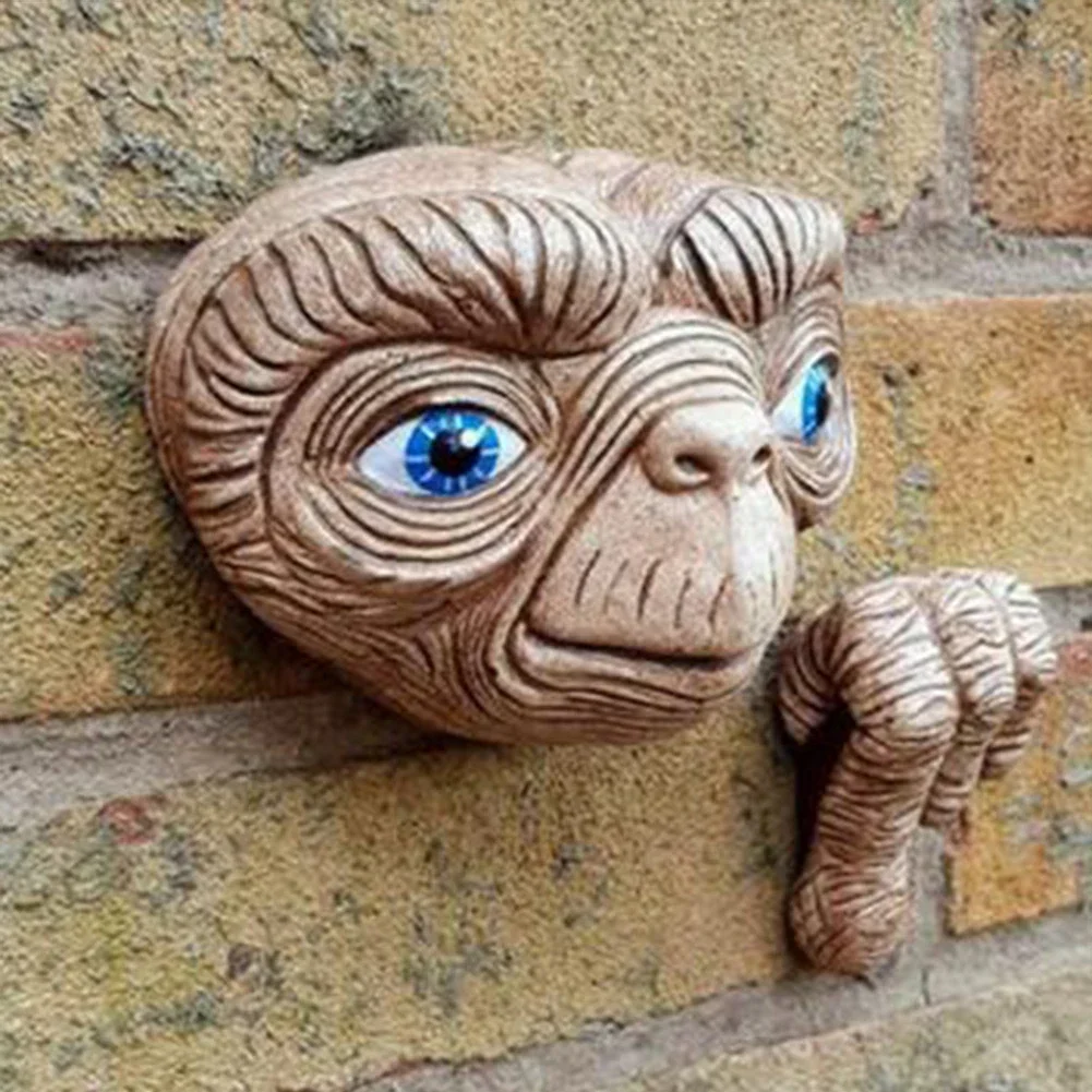 Resin Craft Alien Peeker Statue Yard Art Ornament Garden Fences Door Decoration resin ornaments garden statue garden decoration resin statue resin handicraft ornaments resin ornament animal ornaments