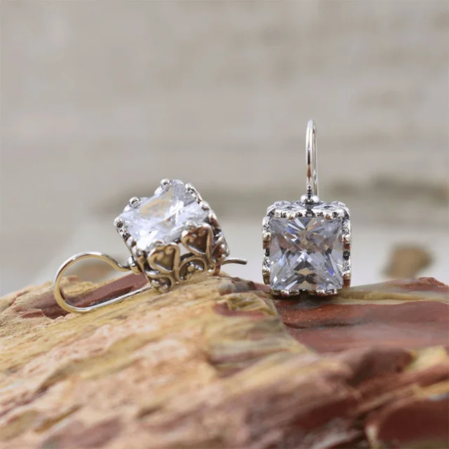 Unique 18K Yellow Gold Filled Green Emerald Diamond Earrings for Women Anniversary Gift Party Engagement Wedding Jewelry E