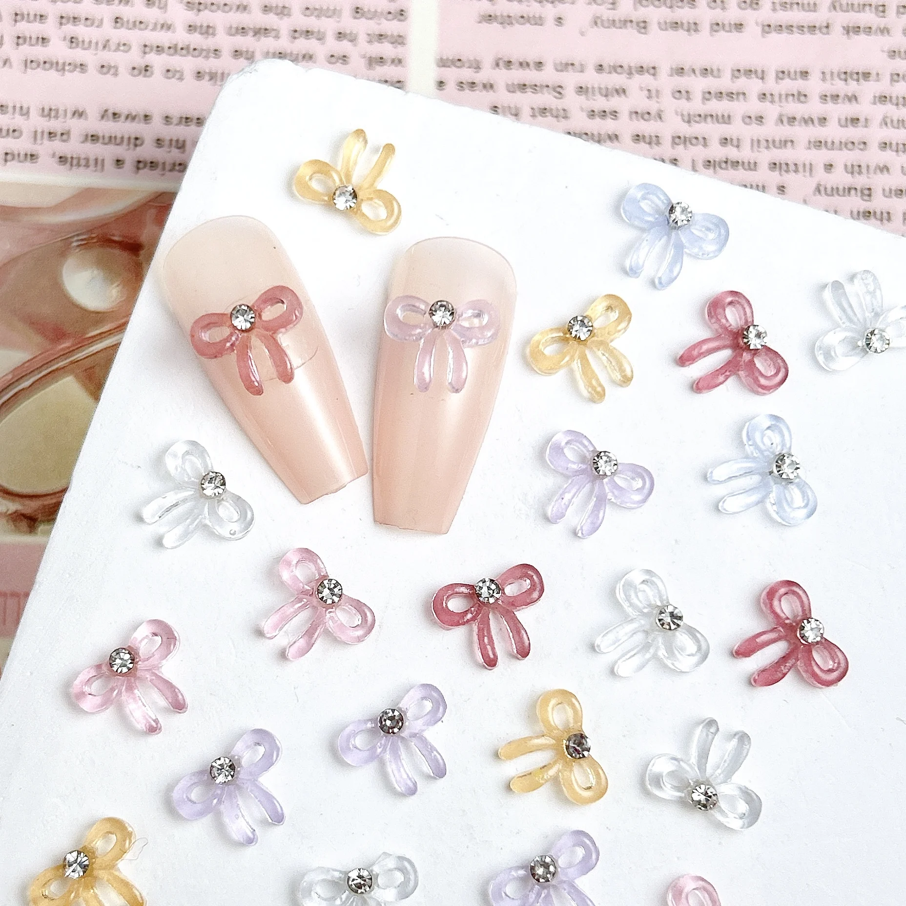 50PCS 솔리드 컬러 미니멀리스트 활 네일 매력 반투명 젤리 Bowknots D..