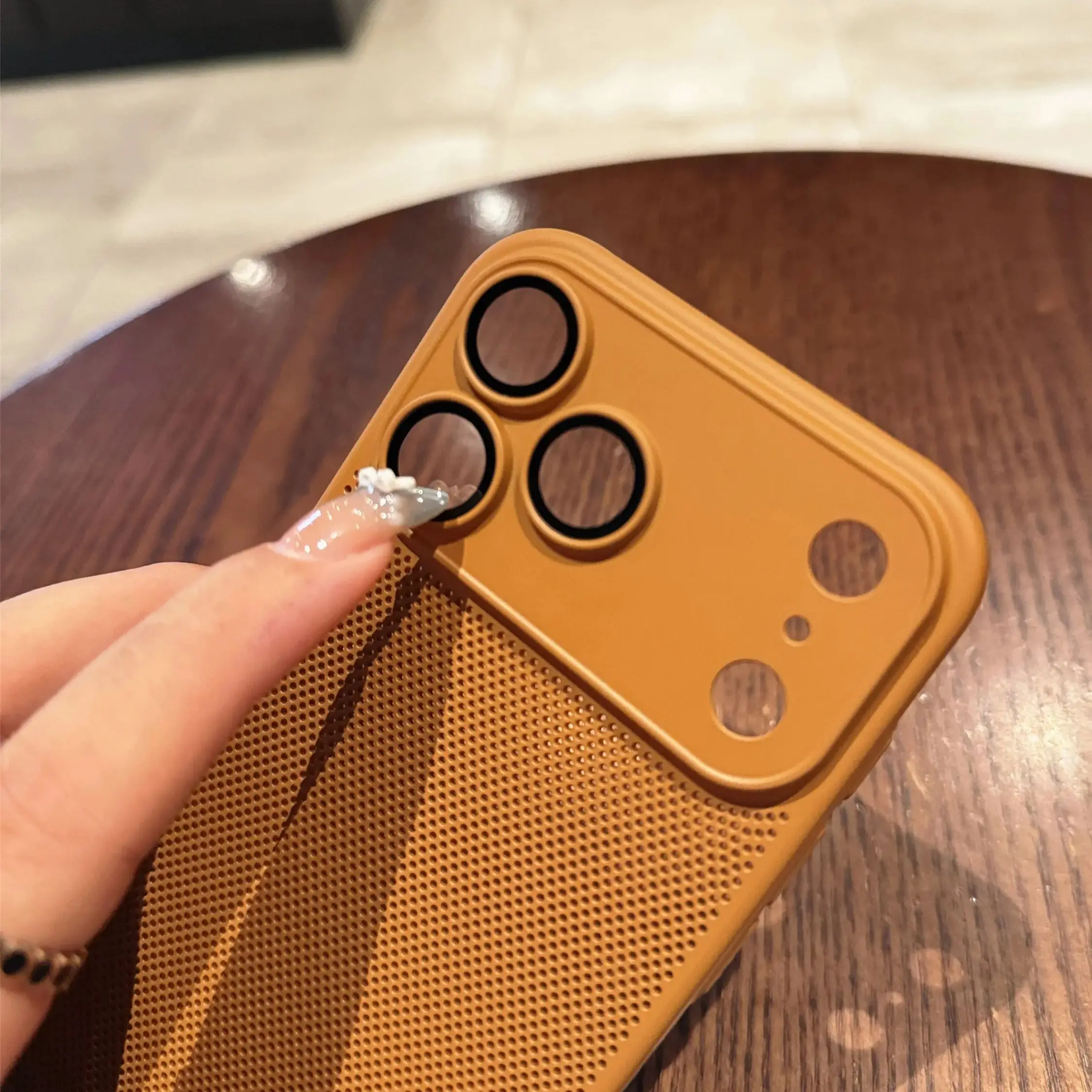 Enhanced Cooling Mesh Phone Case with Heat Dissipation, Breathable Hard Back Cover