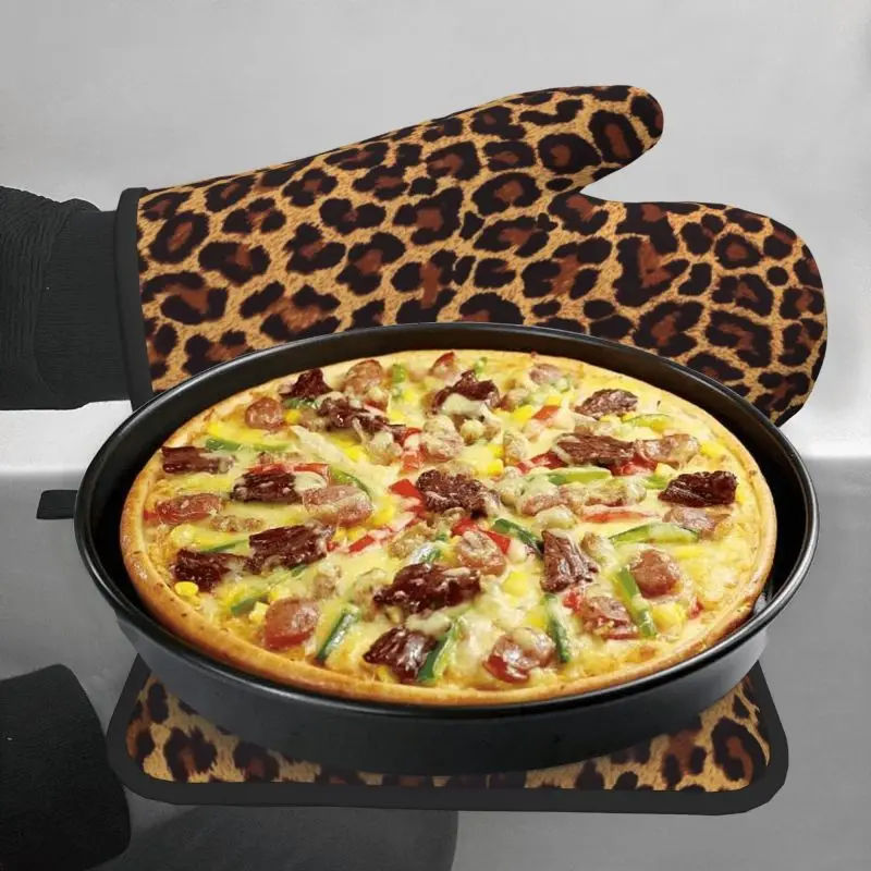 Cool Cheetah Leopard Oven Mitts and Pot Holders Heat Resistant Oven Gloves Safe Cooking Baking Grilling Customizable Patterns