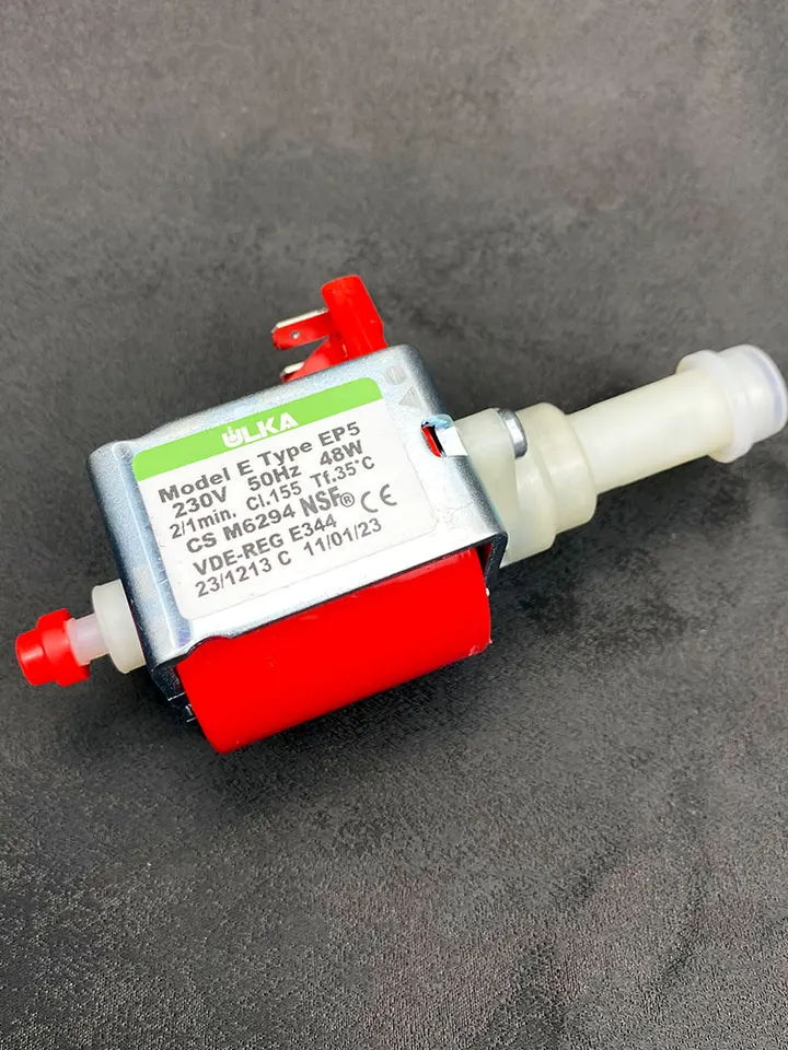 エスプレッソマシン 電磁ウォーターポンプ ULKA EX5 120V60Hz新品 エスプレッソマシン 電磁ウォーターポンプ ULKA EX5 120V60Hz新品