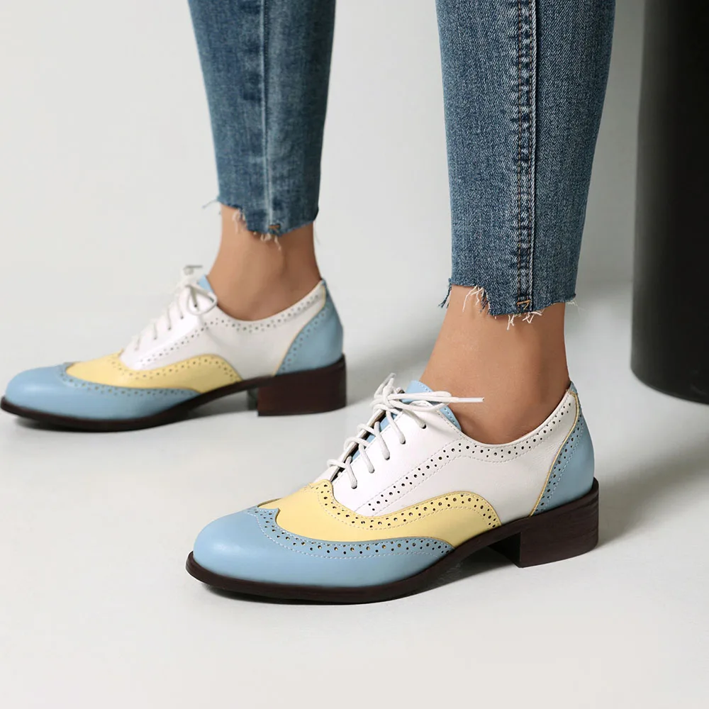 Plus Size 48 Retro Women Carved Wings Pumps Pointed Toe Lace Up Block Heels Brogue Shoes Preppy Pumps For Women 3
