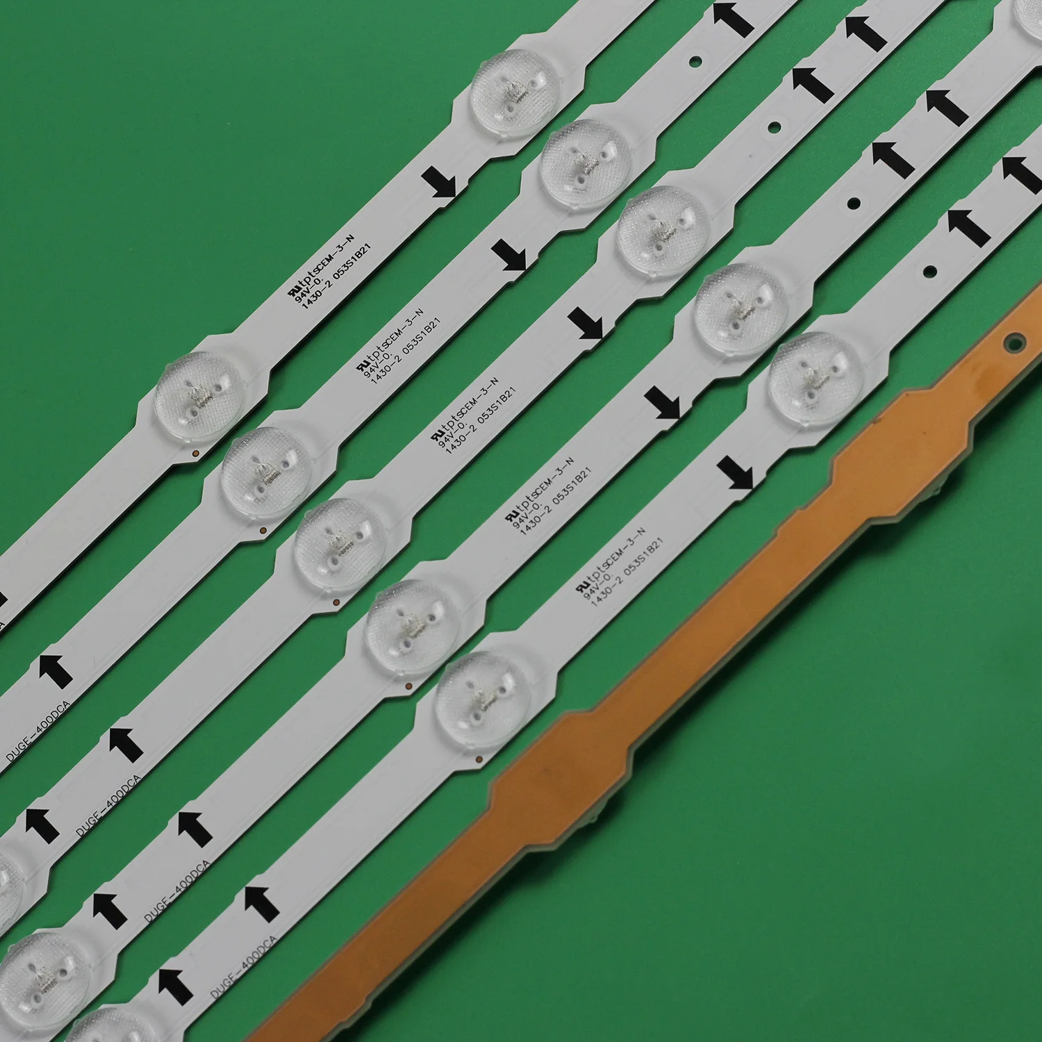 12 / LED Stirp UE40H7000SL UE40H7000 UA40HU6000J UE40HU6000 UE40HU6900 UE40HU7000U DUGE-400DCA-R4 UE40HU7000 BN96-