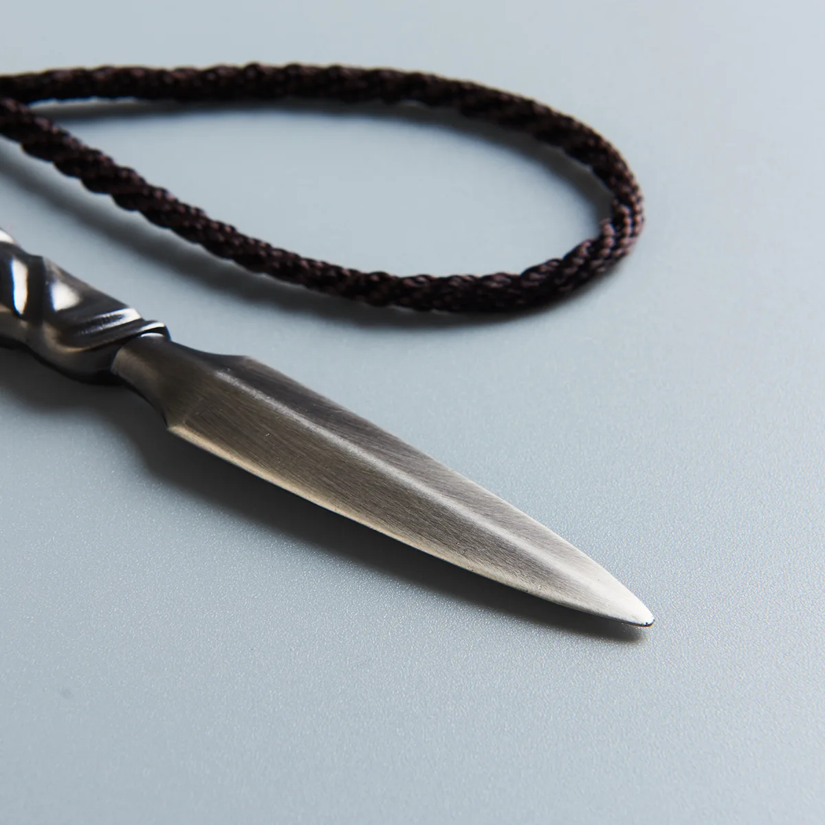 Pu 'er Tea Knife Basalt Iron Tea Knife Handmade Dark Cone Pig Iron Alloy Needle Set Accessories