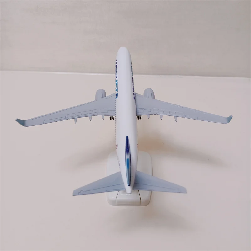  Focket 1:100 WestJet Canada Plane Model, Boeing 737-800  Simulation Alloy Aircraft Model with Landing Gear, Military Model Airplane  for Collectible Ornaments, Birthday Kids Christ : Arts, Crafts & Sewing