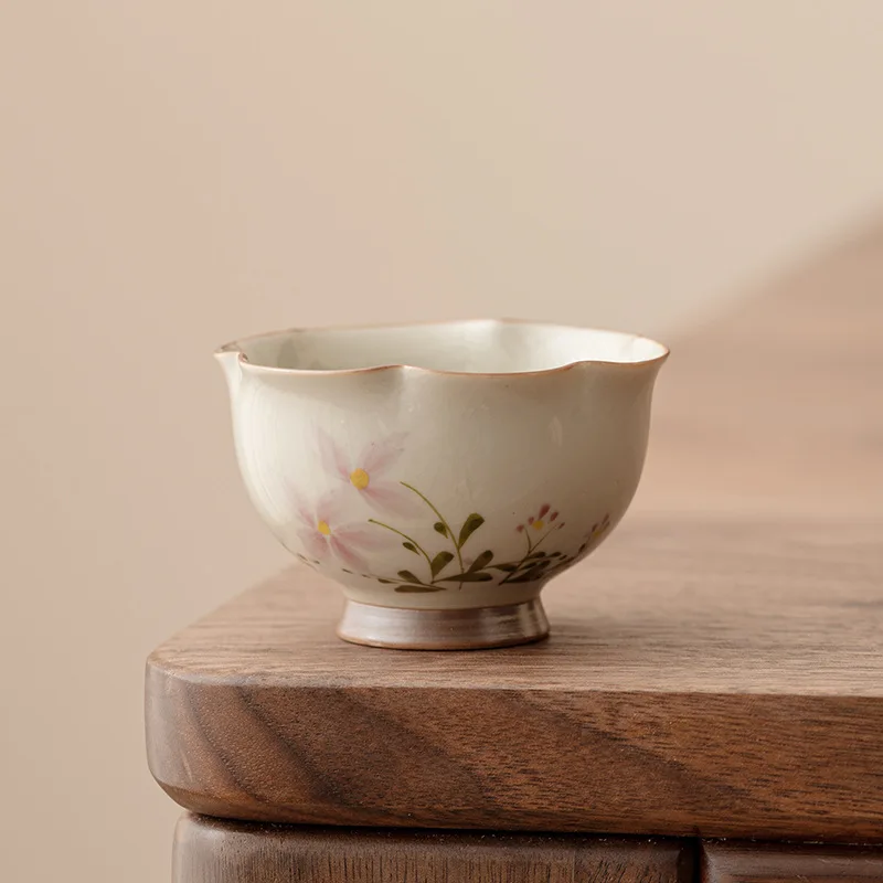 Plant ash small daisy flower bud cup drinking teacup ceramic master single cup household kung fu tea set tea