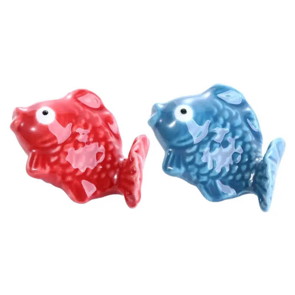 Restaurant Hotel Creative Ceramic Fish Shaped Dinnerware Stand Chopsticks Holder Tableware Rack Chopstick Rest Decor Crafts ceramic chopsticks holder