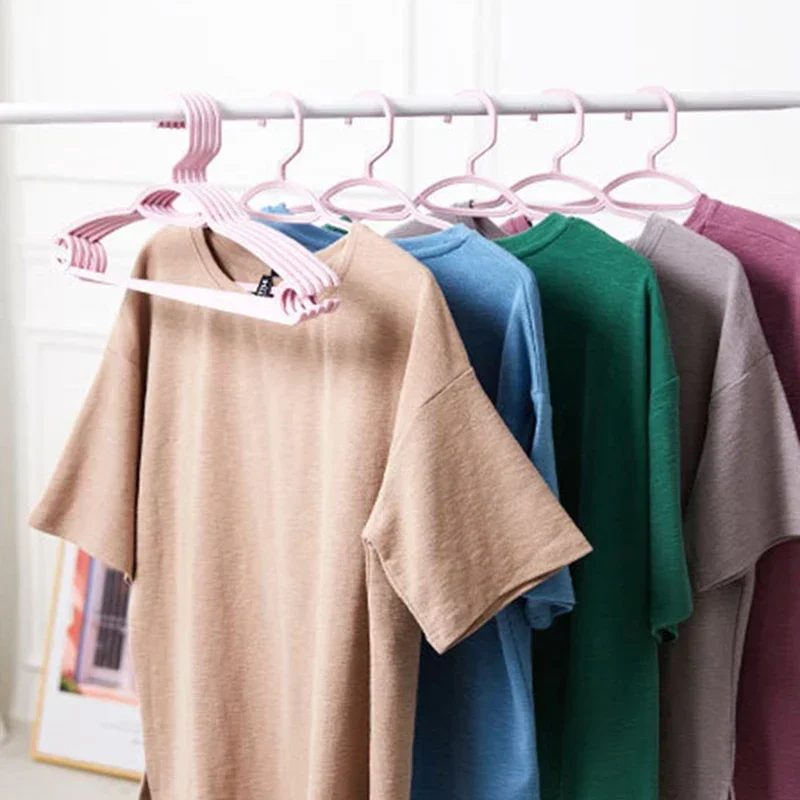 5pcs Clothes Hanger Household Hanger Non-slip Plastic Hanger Multifunctional Seamless Hanging Organizer for Clothes Hangers 2