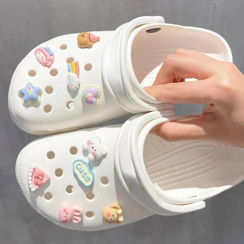 รูปสินค้า ชุดตกแต่งรองเท้า DIY 3D น่ารัก สายรุ้ง หมี