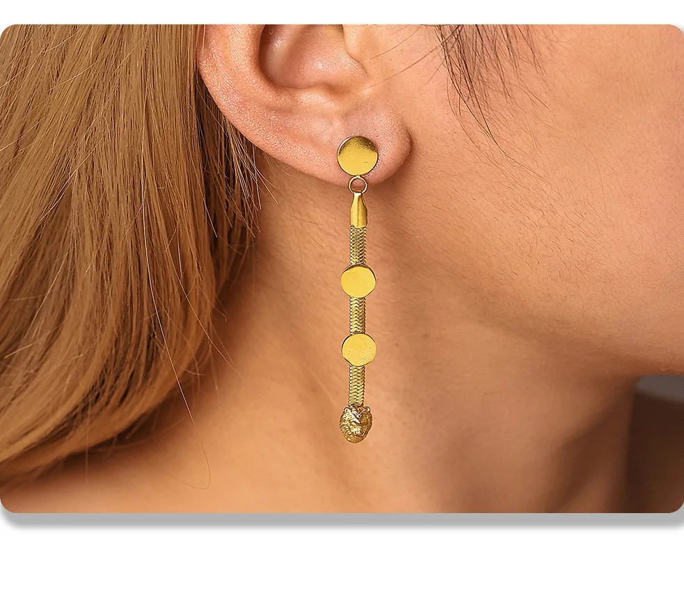 Lange Löwen-Anhänger-Ohrringe für Damen, Edelstahl, vergoldete Kette, runde Plakette, Vintage-Ohrringe, weiblicher Charme-Schmuck, Geschenk – Detail 5