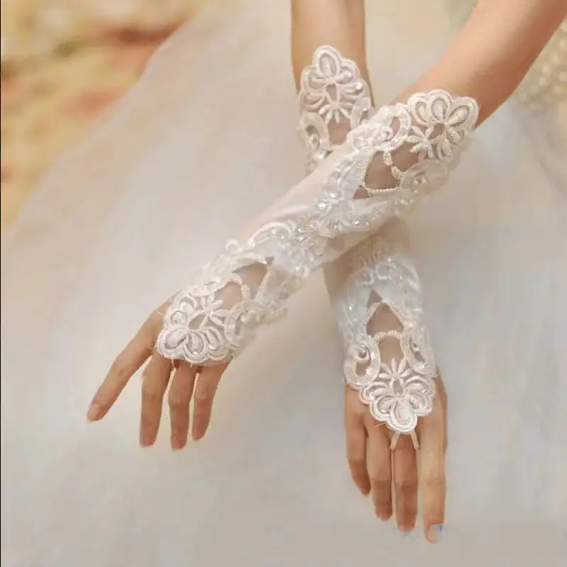

MANRAY Free Shipping Cosplay Gloves Fingerless Lace Beaded Bridal Wedding Gloves Sequins Satin Prom Party Marriage Accessories