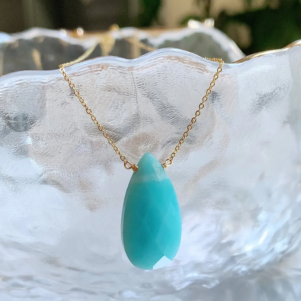 Natural Stone Crystal Pendant Necklace - Spirit Nest