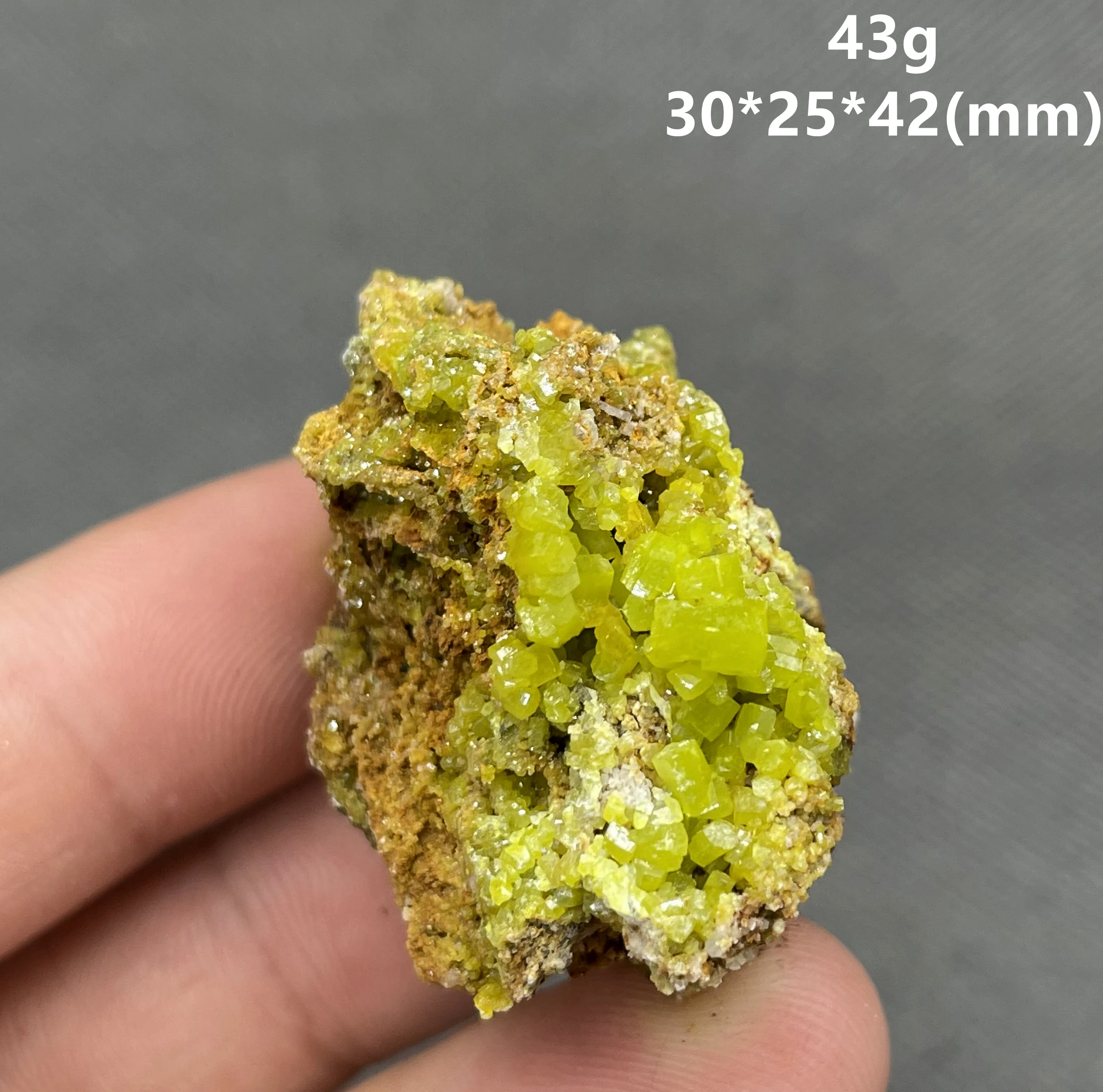 Natural Pyromorphite mineral specimen + healing quartz crystals and stones rock gemstone 3
