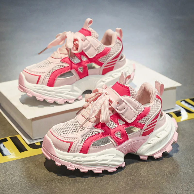 Description Picture 6 of itemNo Slipping in the Rain, Elastic Material Soles, Stable Grip, Lightweight, Comfortable and Breathable Lining, Air Circulation Inside the Shoes, Light and Breathable Without Stuffy Feet