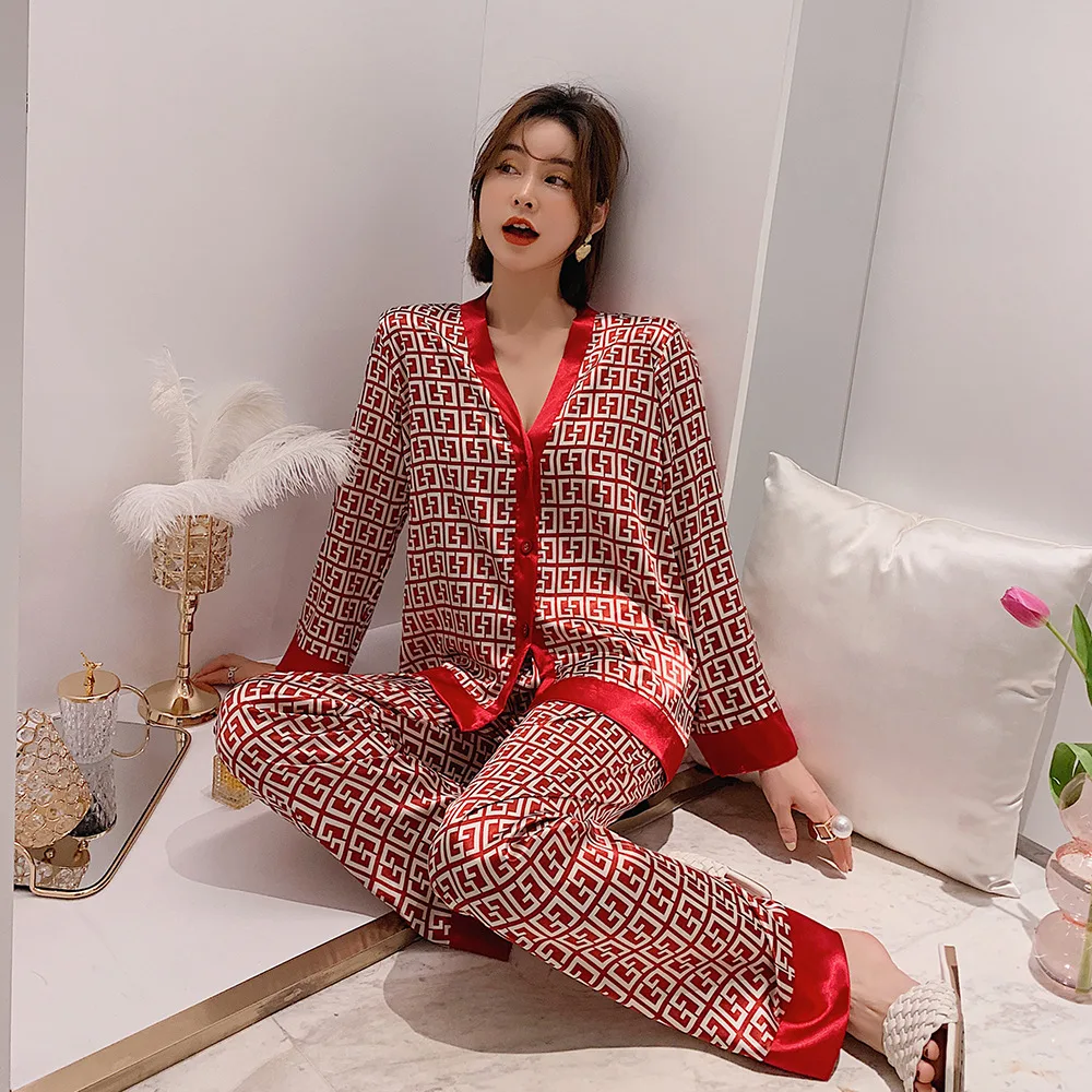 Women's Pajamas Set V Neck Design Luxury Cross Letter Print Sleepwear Silk Like Home Clothes Large Size Nightwearr Female Suit