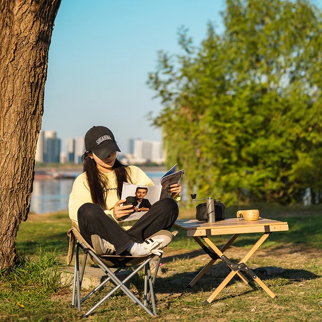 Portable Folding Moon Chair 2