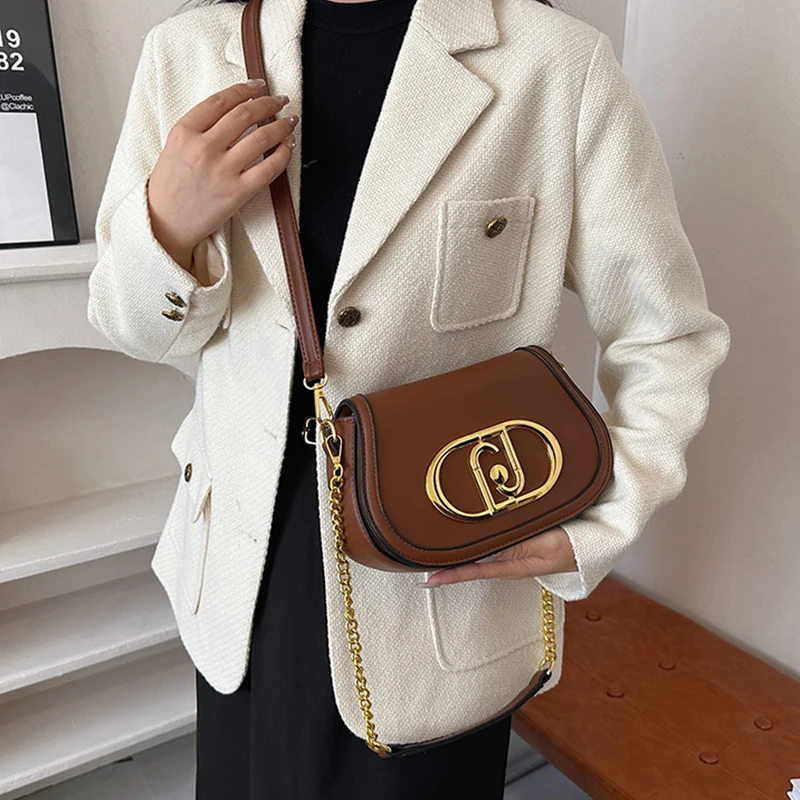 ������ ƴ�� �귣�� ������ ����, 2024 �ܿ� �Ż� �����, �м� ü�� ����, ������ ũ�ν��ٵ� ��, ��ٿ� �ٸ��� ����