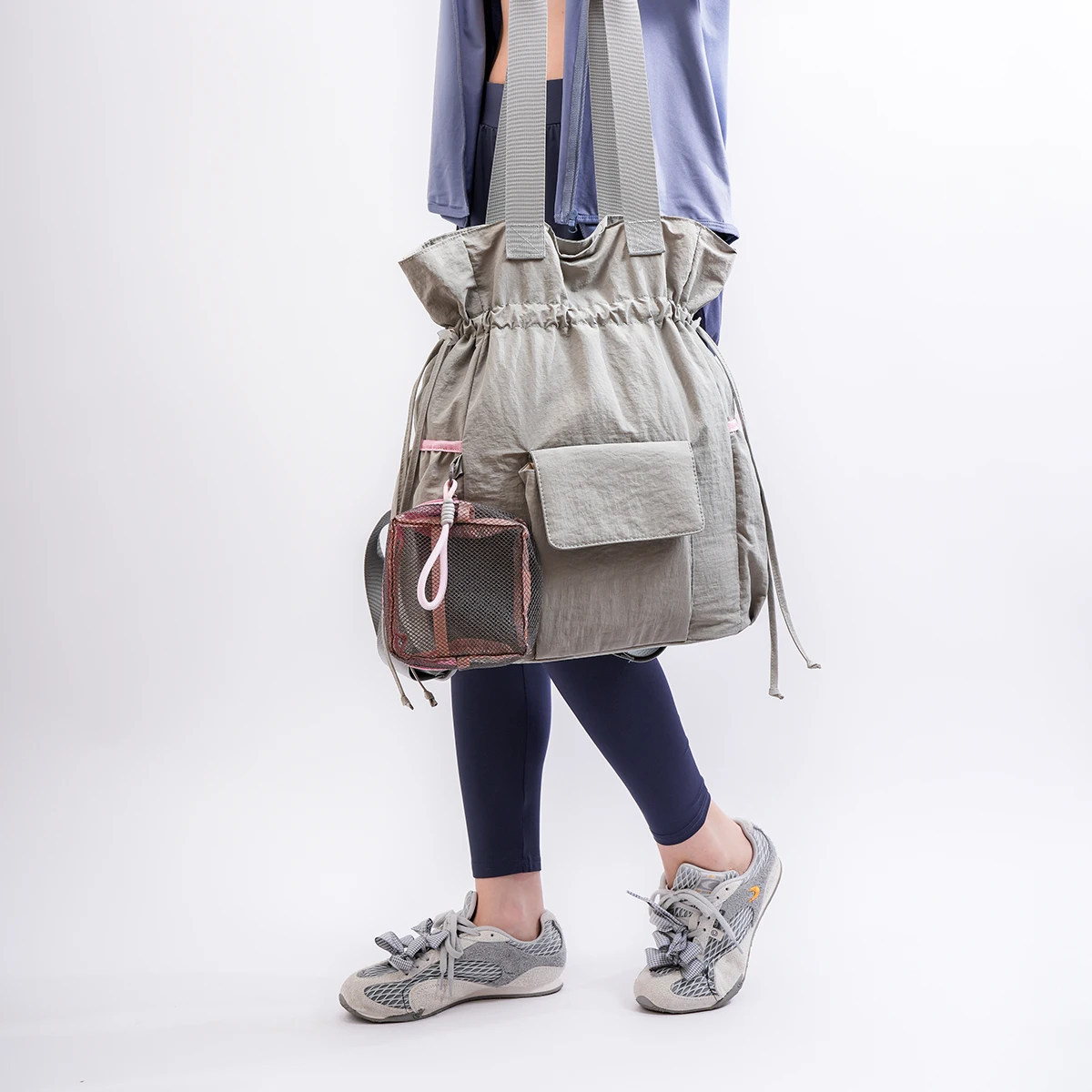 2025 New Commuting Tote Bag Large Capacity Nylon Lightweight Crossbody Bag Casual Portable Shoulder Bag Sports Cycling Outdoor Sports Shopping