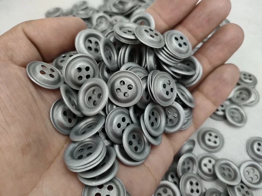 WANG1.50PCS LOT WWII GERMAN ARMY SHIRT BUTTONS 17MM