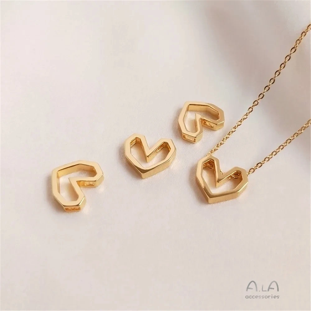 Collana da Donna di Tendenza Placcata in Oro con Ciondolo a Forma di Cuore Amore