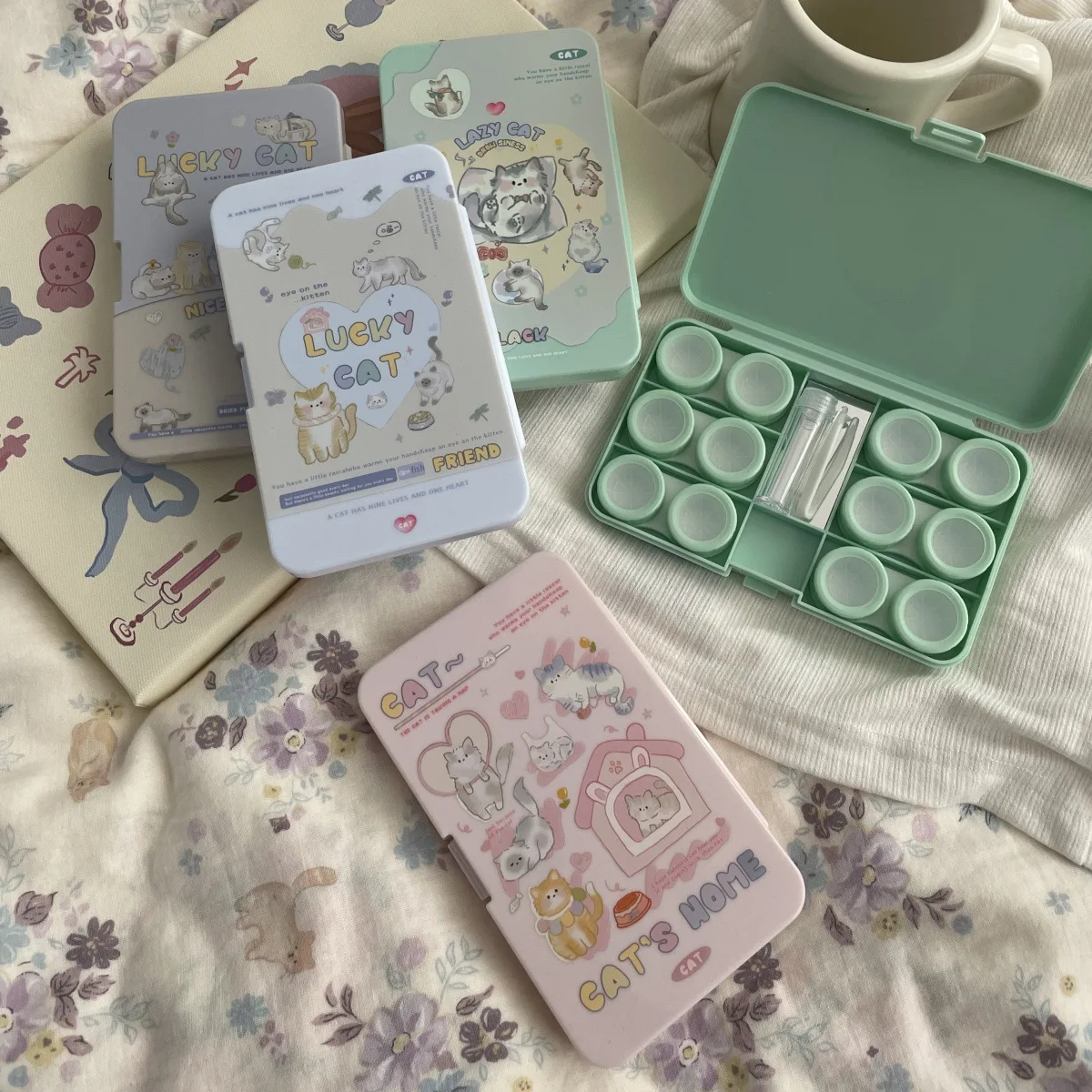 Contact Lens Case Large Capacity Contact Lens Storage Box Cats Print Contact Lens Box Compact For Daily Wear Travel Beauty Needs