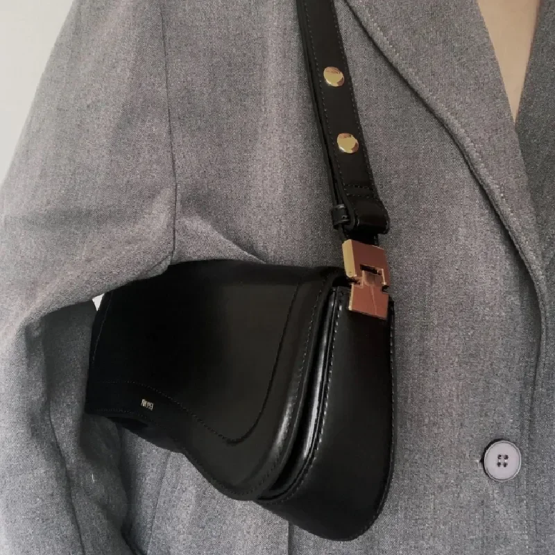 Merk handtassen voor vrouwen pudding dames leer motorfiets schouder cross body tas retro dames tassen mode met doos_voghion.com