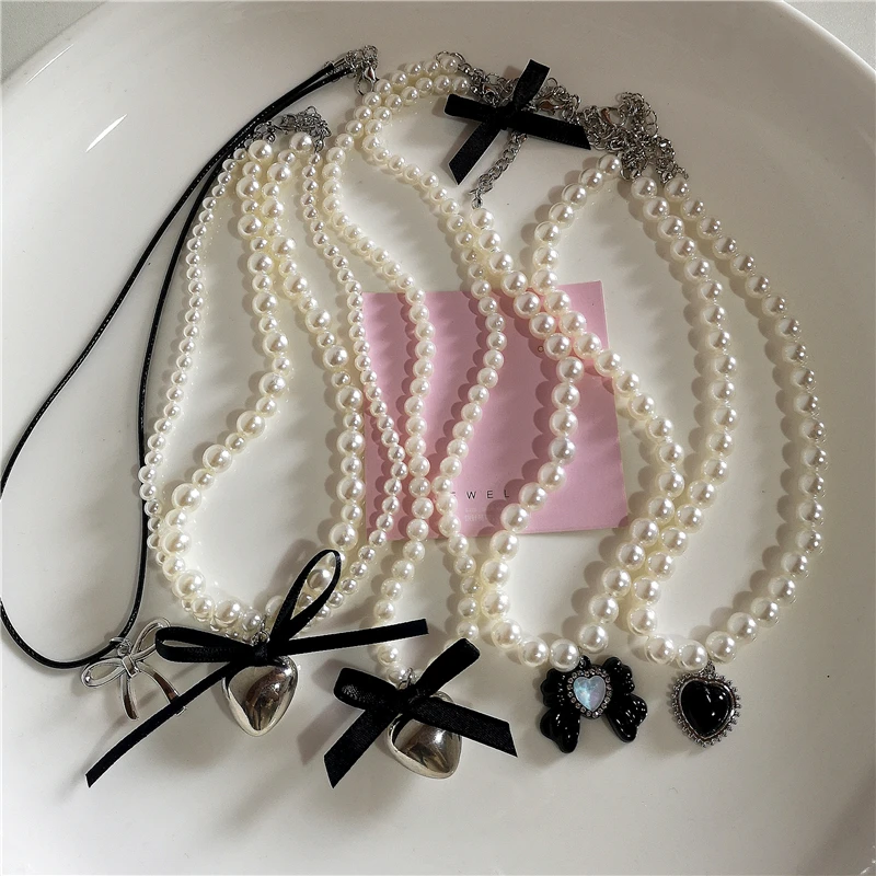 Gothic Vintage Fashion Black Bow Heart Pendant Pearl Beaded Necklace For Girl EMO 2000s Harajuku Y2k Aesthetic Jewelry Accessory