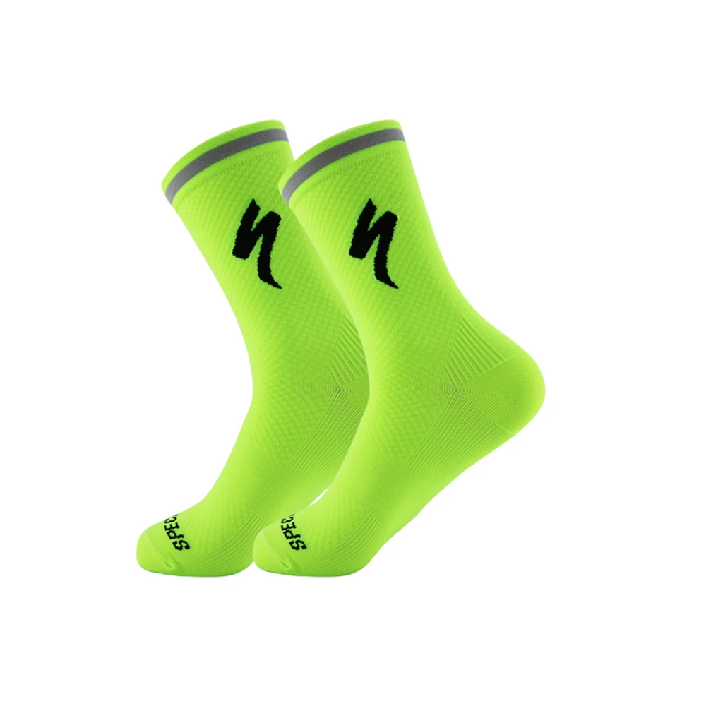 1 pair of 2024 new popular football socks, anti slip football socks, men's sports socks, high-quality towel soles