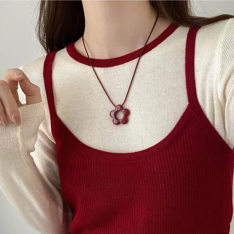 Simple Flower Long Rope Necklace Women Hollow Flower Pendant Necklace Adjustable Knot Sweater Chain Party Wedding Jewelry Gifts