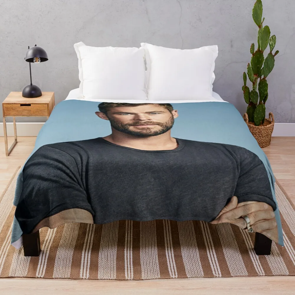 

chris hemsworth Throw Blanket Kid'S Blanket Extra Large Blanket