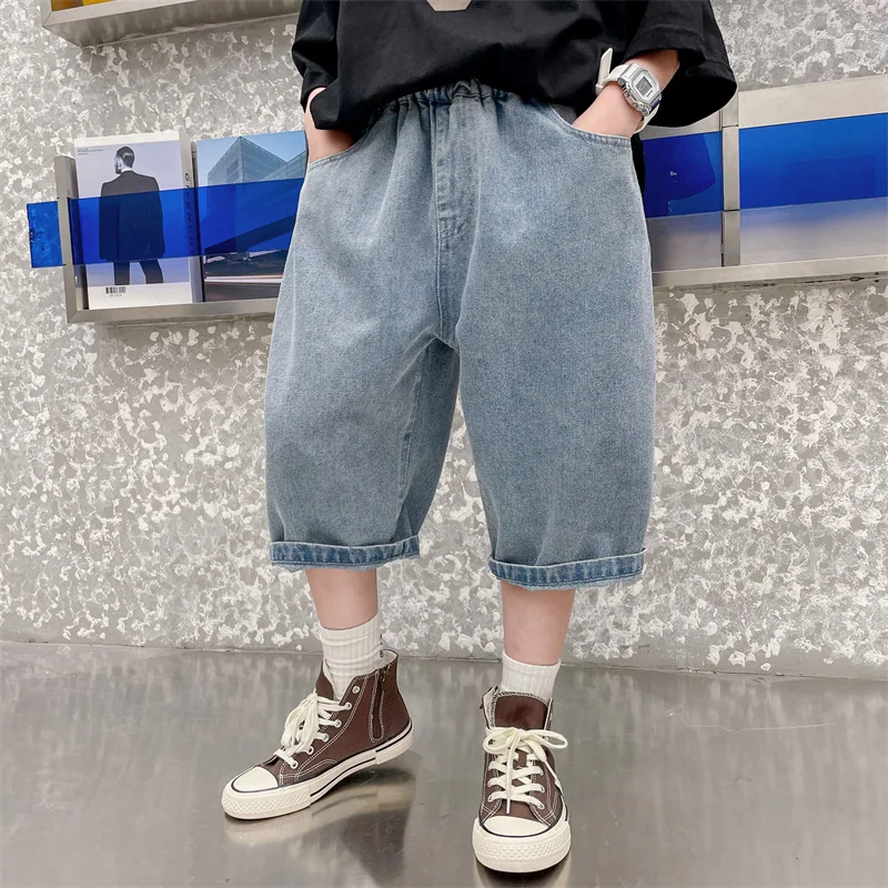 소년 데님 반바지 여름 틴에이저 아동용 루즈핏 카프리 팬츠 고품질 아동복 반바지 청바지 무릎 길이 4-14세