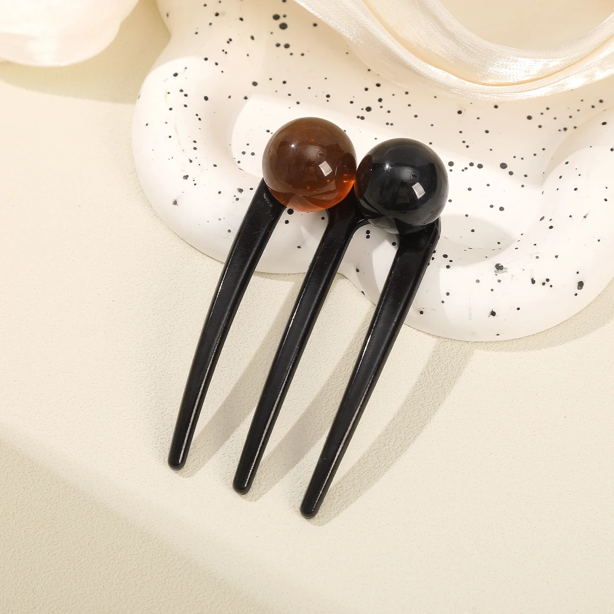 Gancho de cabelo vintage com pérolas para penteados e coques_voghion.com
