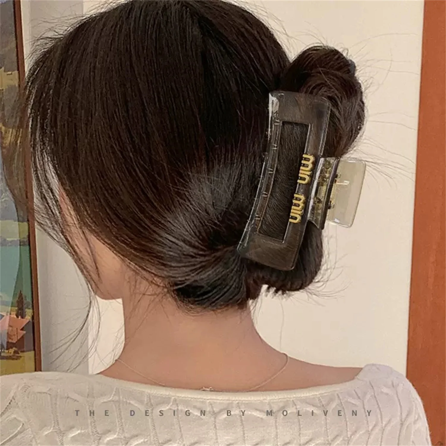 

Retro Letters Hair Clip Fashion Wash Face Clip Hair Card Gift Letter Hair Claw Ponytail Braid Large Shark Clip