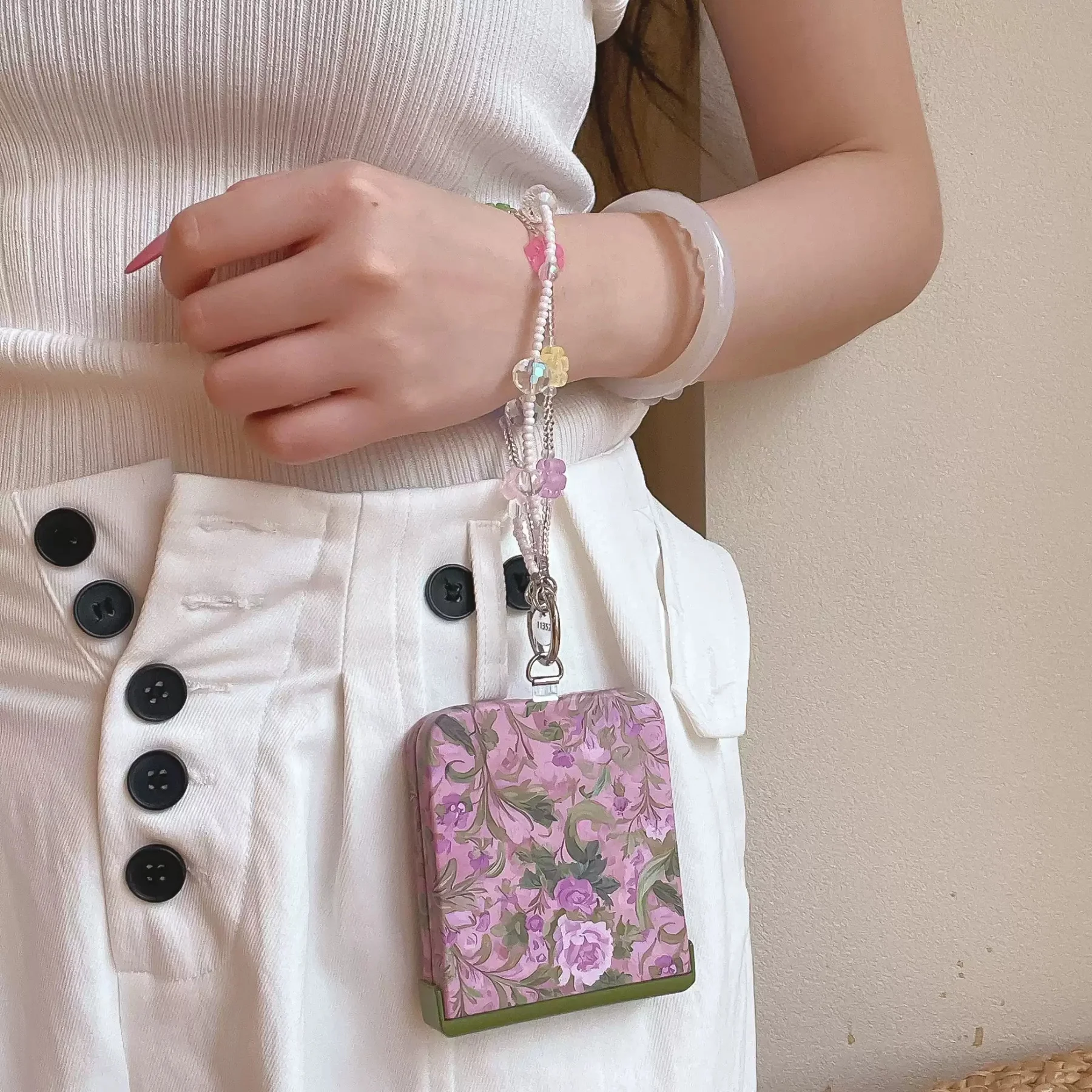 Fresh Full Screen Purple Flowers Case with Chain